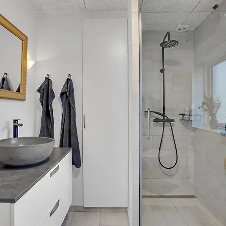 Stunning In Sjaellands Odde Yderby