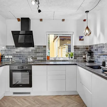 度假居 Gorgeous In Sjaellands Odde With Kitchen Yderby
