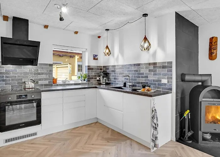 Stunning In Sjaellands Odde Yderby